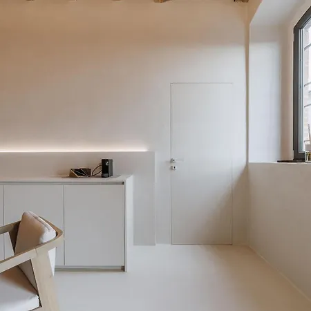 Il Bottone - Design On Garda Roe