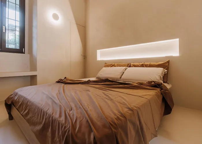 Il Bottone - Design On Garda Roe